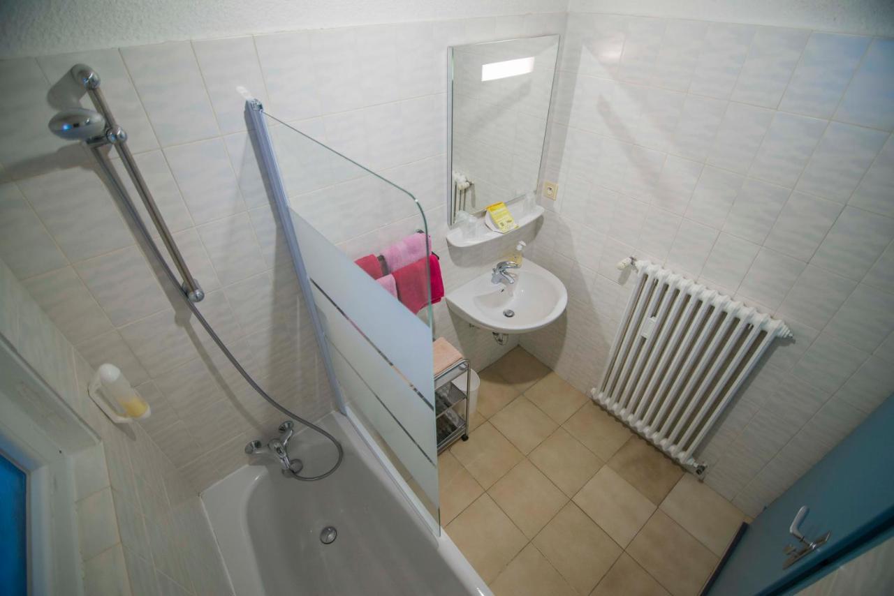 Hotel De La Poste Douvaine Zewnętrze zdjęcie